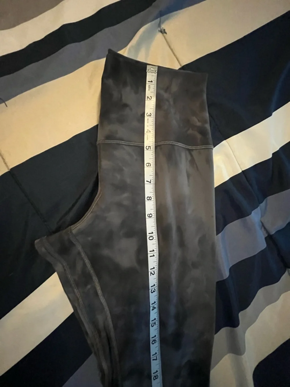 🍋EUC Lululemon Align HR Pant 28" - Diamond Dye Pitch Grey Graphite Grey - Sz 8 - Picture 10 of 14